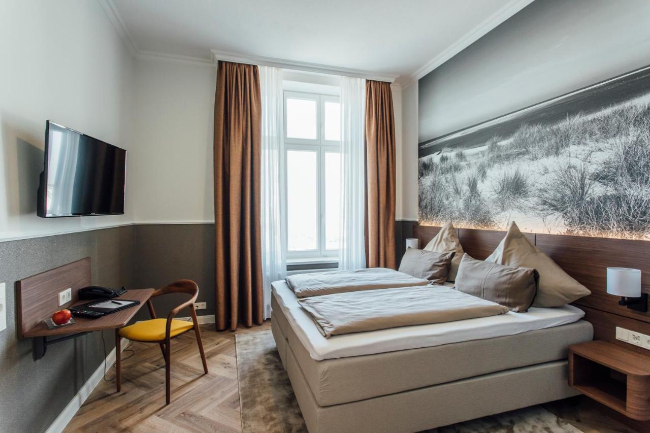Strandhotel Hohenzollern Боркум Екстериор снимка